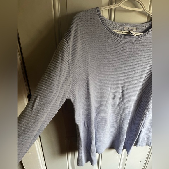 Revamped | Ribbed Crewneck - Picture 4 of 8